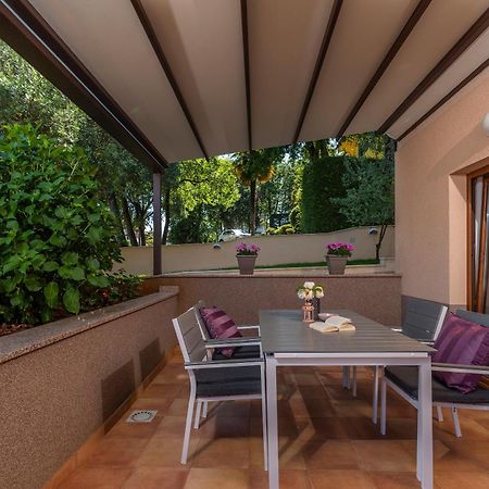 Apartments Villa Ana Porec Exterior photo
